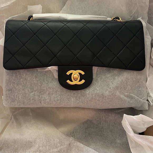 Authentic CHANEL Black Leather Small Double Flap Shoulder Bag purse Gold HW - Picture 2 of 2